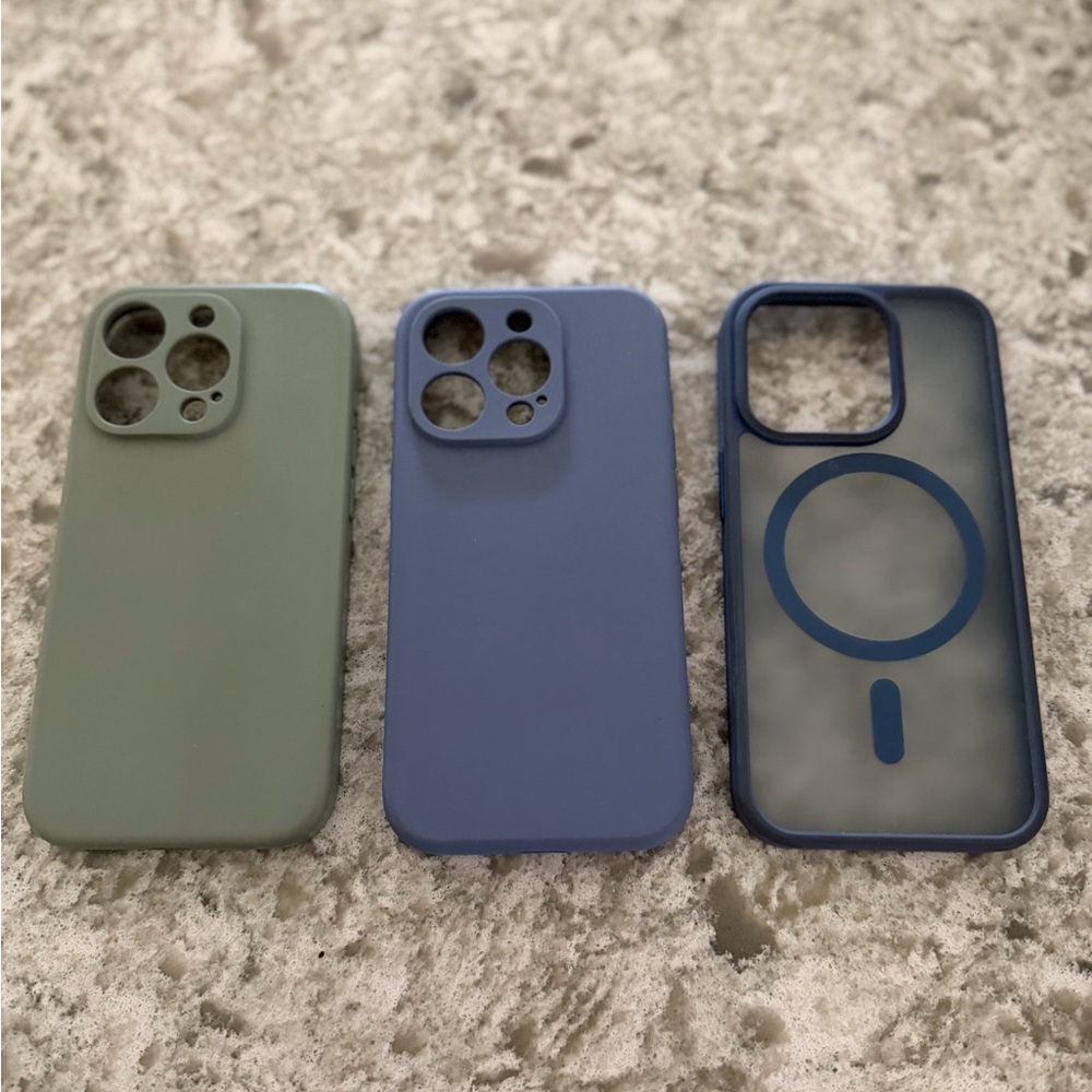 3 iPhone 15 Pro Cases